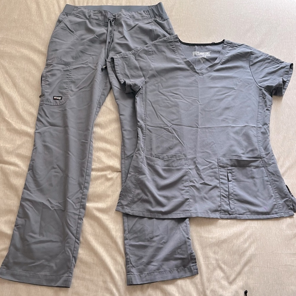 Grey’s Anatomy Scrubs Set Size Medium Top and Pants